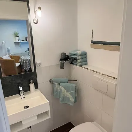 Apartment Sonnige Souterrain-ferienwohnung *