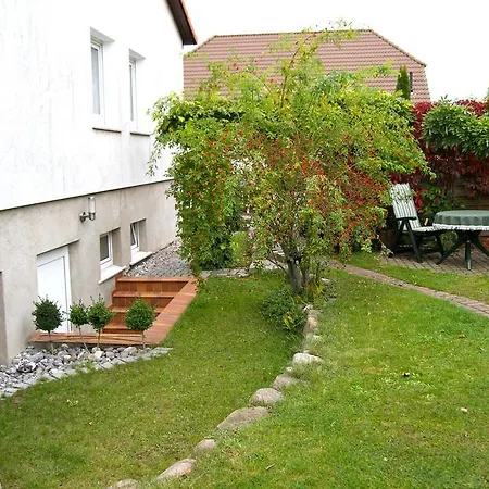 Sonnige Souterrain-ferienwohnung * Sassnitz